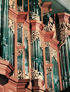 Pipe shade carvings, Fritts organ, Pacific Lutheran University in Tacoma